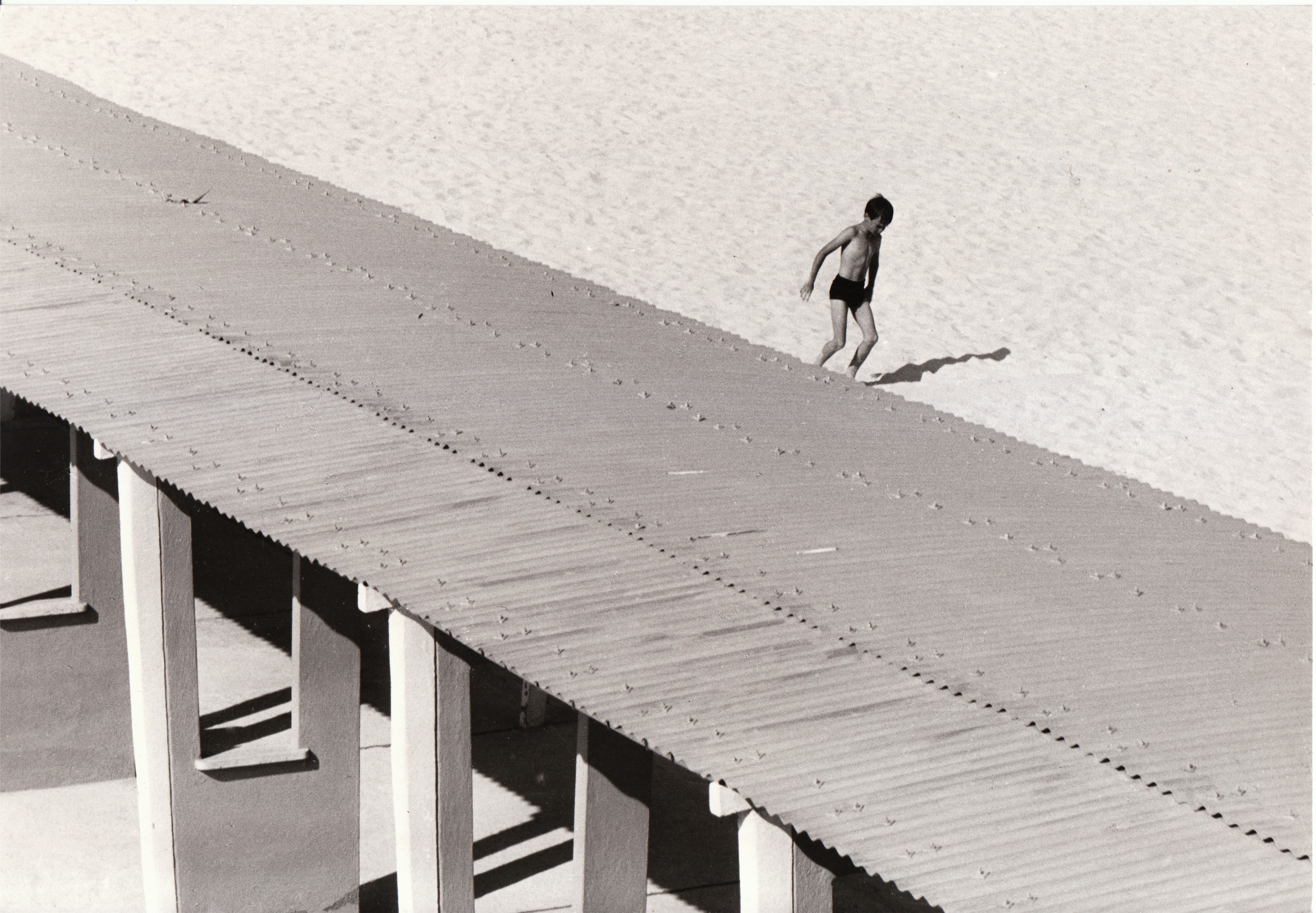 Cagliari, spiaggia del Poetto, 1965. Foto di Giuseppe Loy